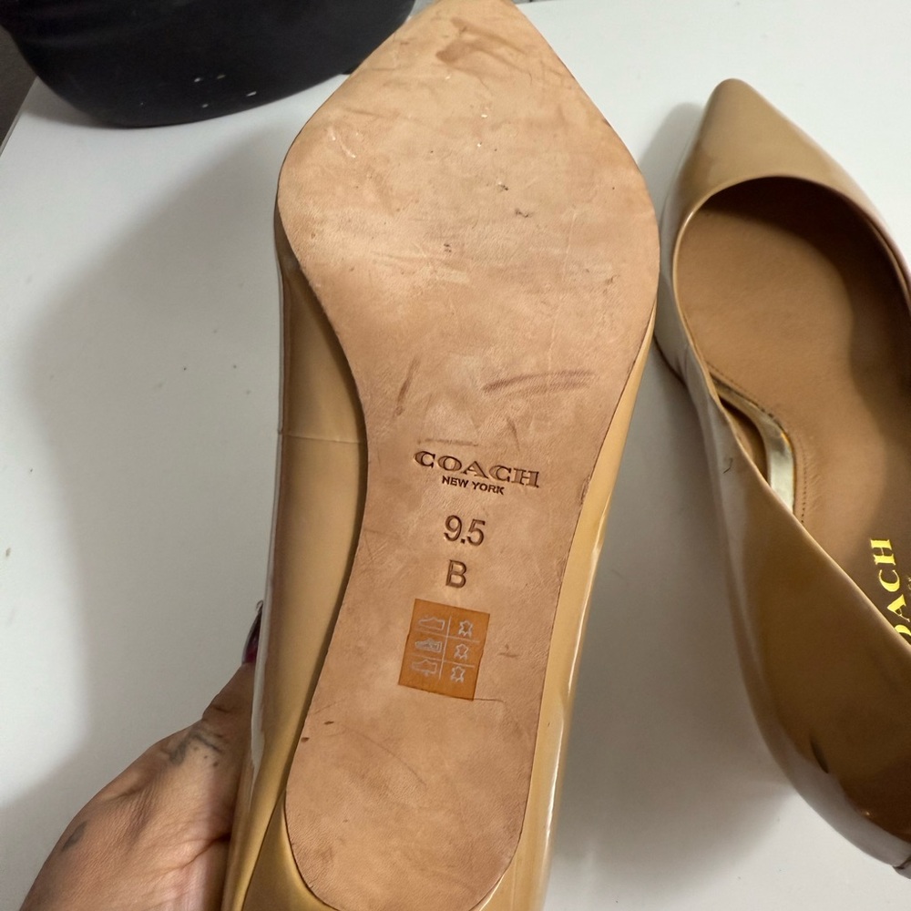 Coach Brown Women's Heels - Picture 5 of 6